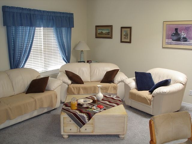 2nd image of 6649 Ruby St NE