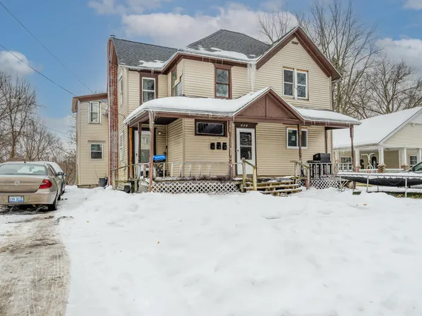 561 Heck Ct, Benton Harbor, MI 49022