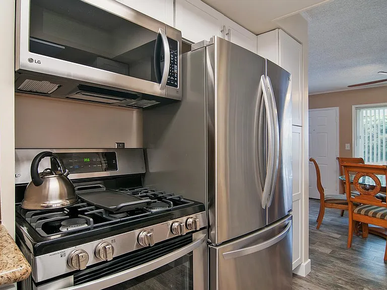 737 Balboa Ct — Photo 11