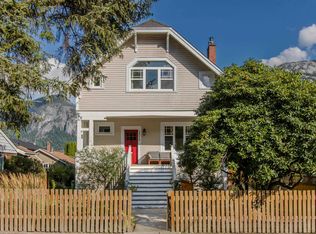 38054 5th Ave, Squamish, BC V8B 0J7