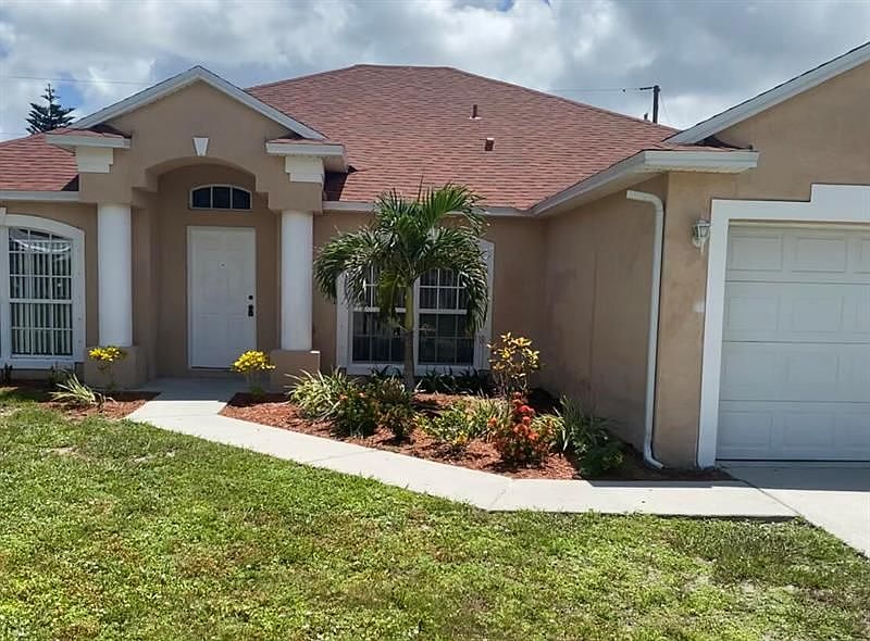 1st image of 180 SW Ladybug Dr