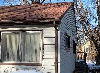 3rd image of 1436 E 66th Ter