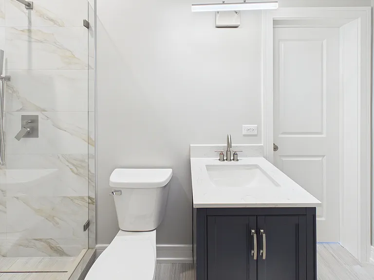 4055 S Prairie Ave #3 — Photo 18