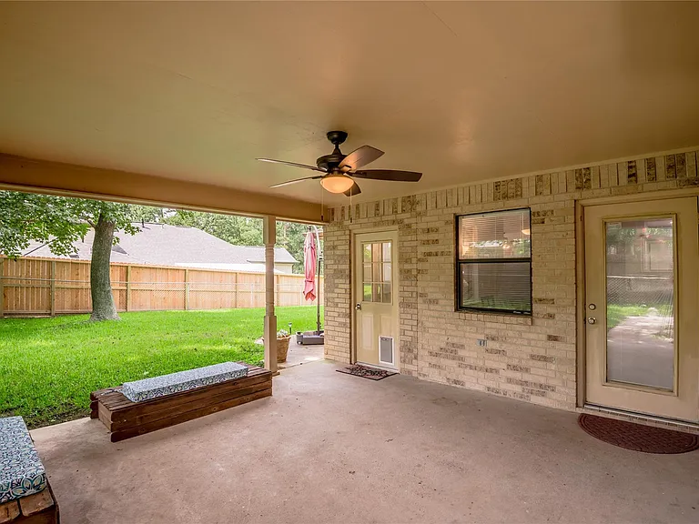 2232 Azalea Cir — Photo 24
