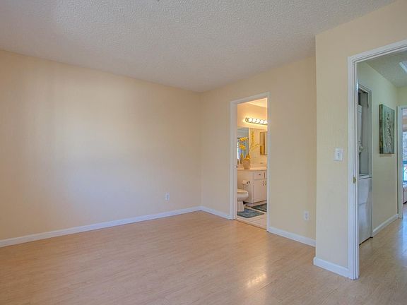 3rd image of 2708 Norita Ct