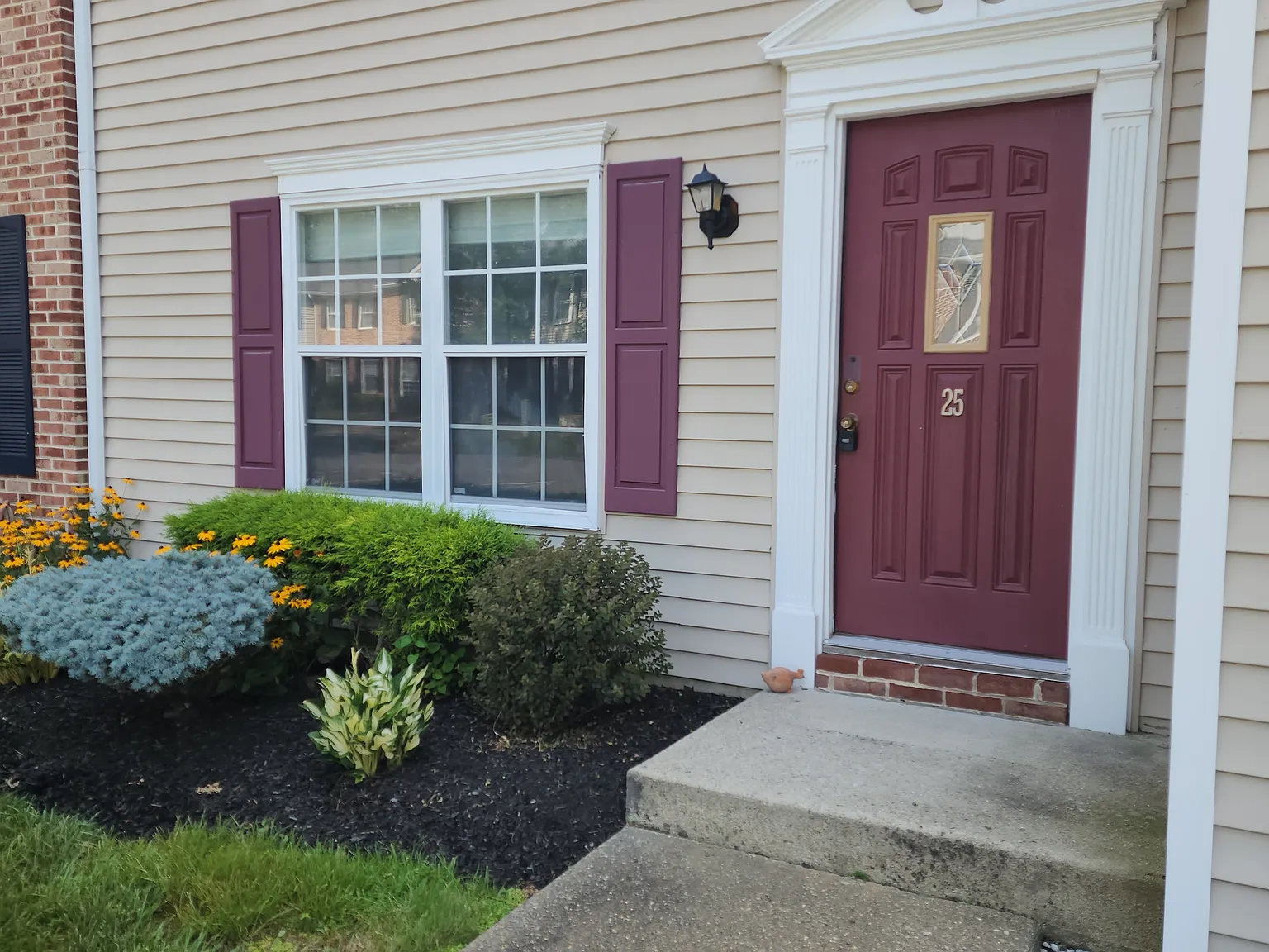2 bed, 1.5 bath, 1120 sqft, $2,200 — Photo 2