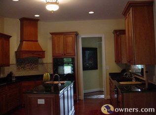 221 Odessa Ln, Winchester, VA 22602