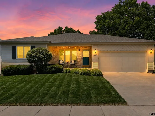 600 W Jennifer Dr, Lincoln, NE 68521