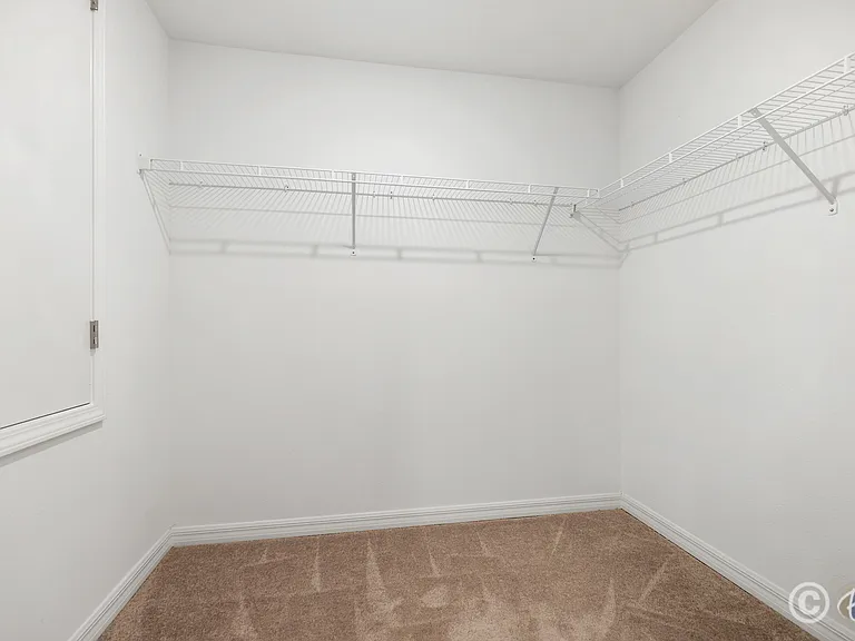 15430 Miller Creek Dr — Photo 18