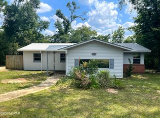 4305 S South St, Marianna, FL 32448