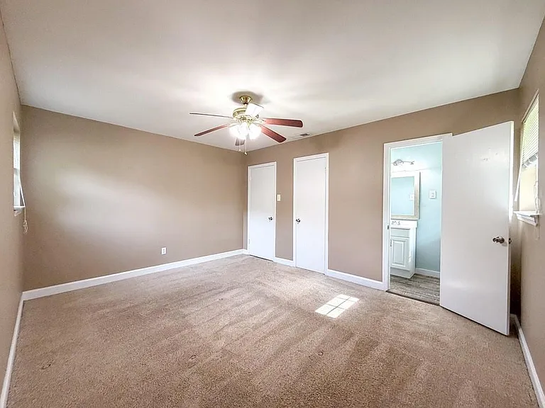 6868 Bay Rd — Photo 8