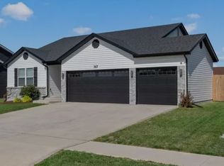 336 Katie Lynn Dr, Wentzville, MO 63385