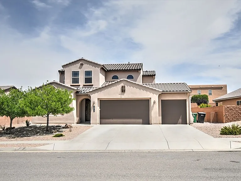 2815 Abeto Ln SE — Photo 1