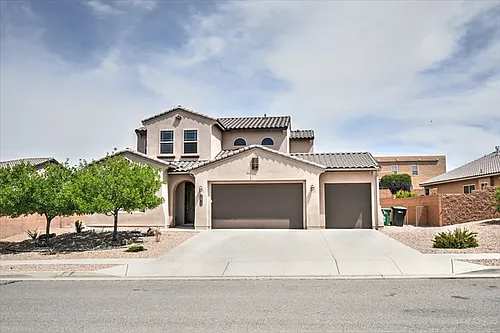 2815 Abeto Ln SE Photo 1