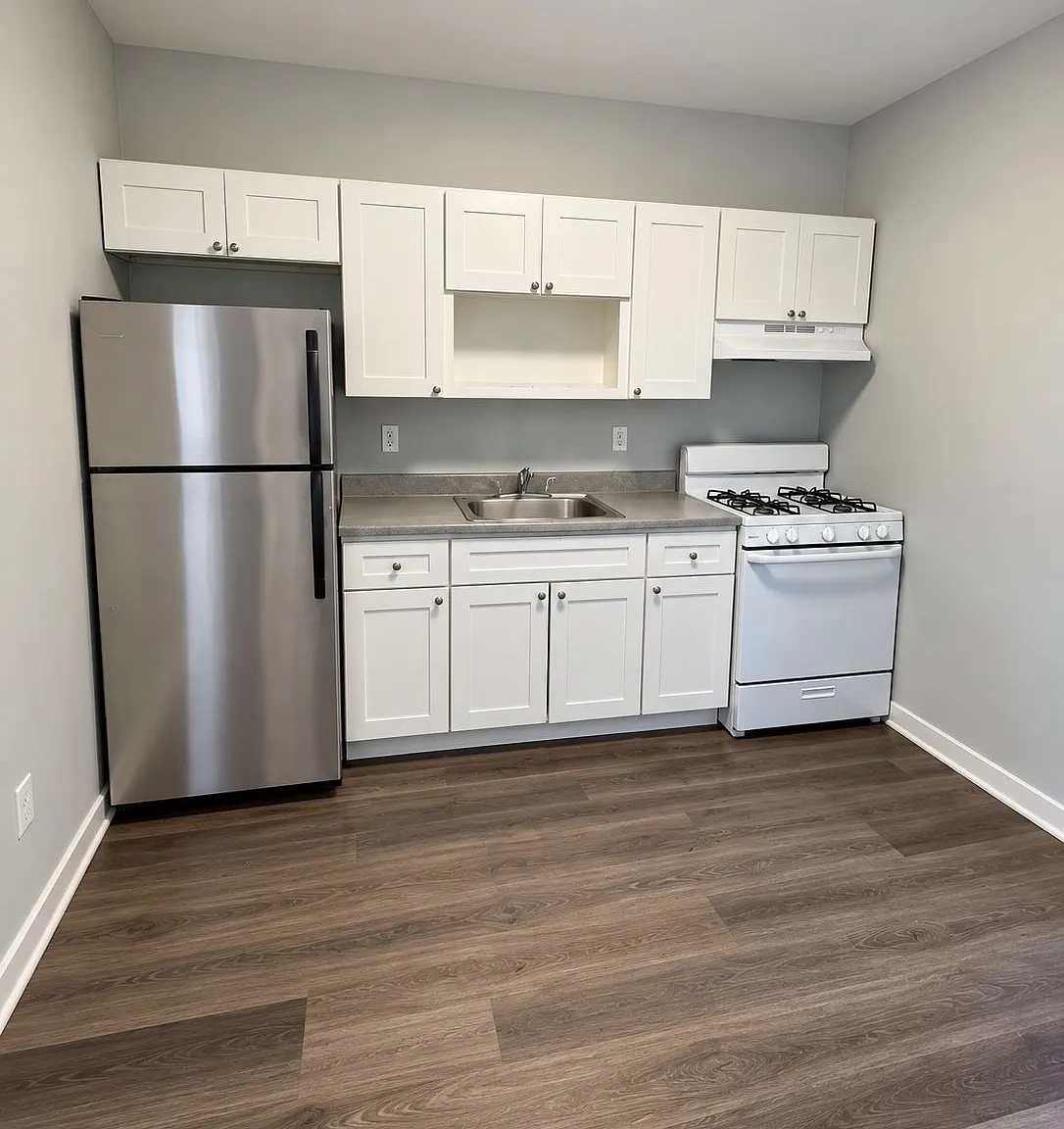 116 E Holsman St — Photo 3