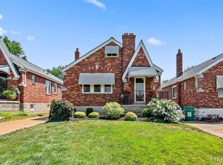 9326 Rambler Dr, Saint Louis, MO 63123
