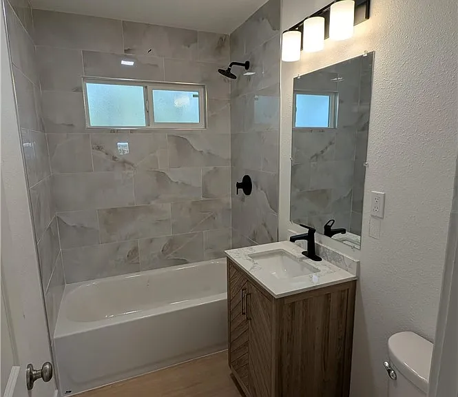 1857 E Victoria Ave — Photo 7