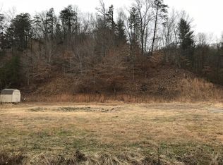 4261 Middle Frk, Hagerhill, KY 41222