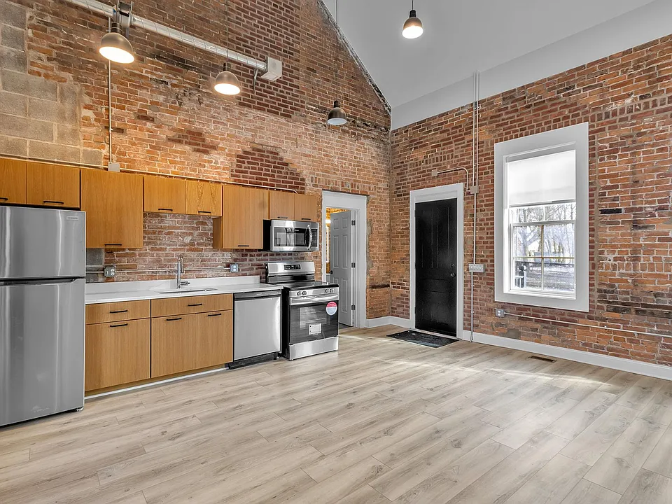 204 High St #4