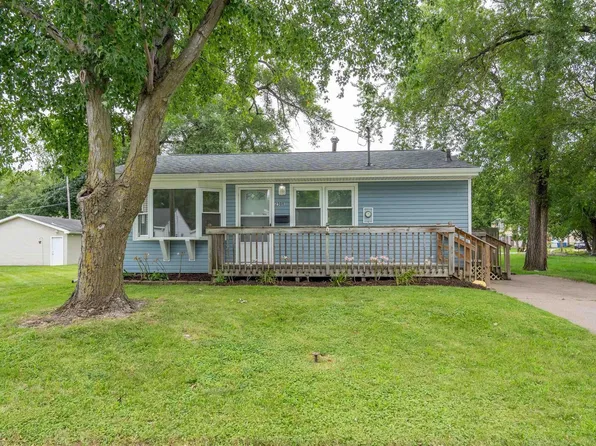 2508 3rd St, East Moline, IL 61244