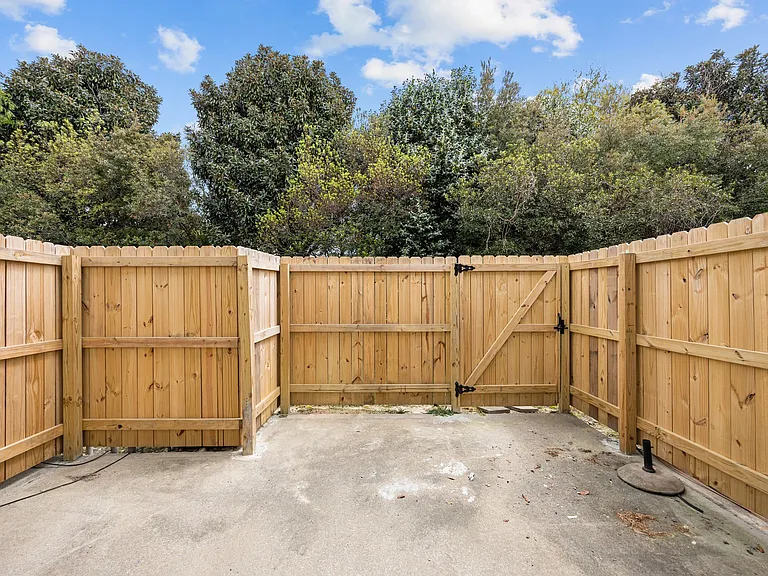 3809 E Vancroft Cir #C — Photo 5