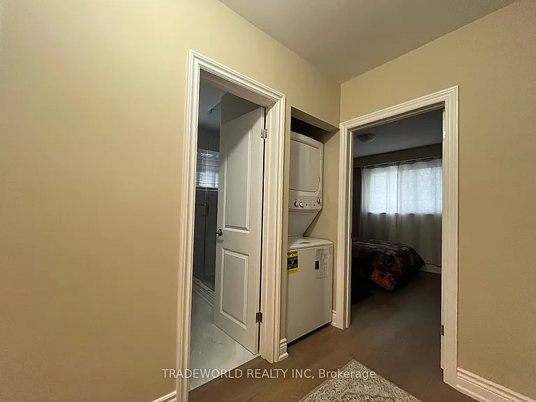 201 Hendon Ave #MAIN FLOOR — Photo 18