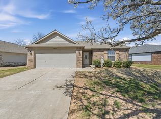 8055 Quail Ridge Rd, Claremore, OK 74019