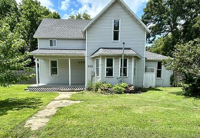 1st image of 209 S Gilmore Avenue