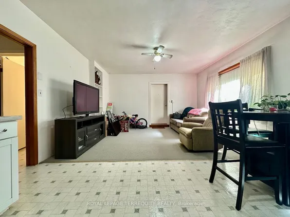 1775 Bowmanville Ave APT B, Clarington, ON L1C 6N4