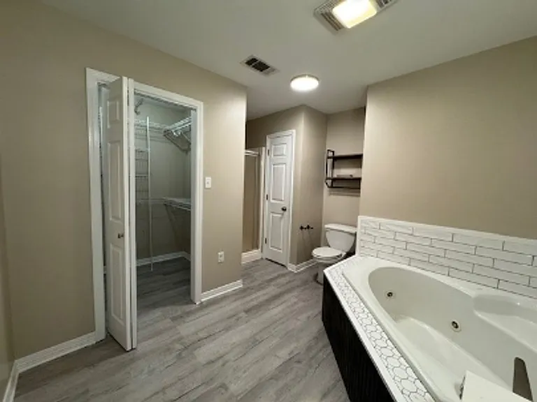 829 Eden Oaks Dr — Photo 5