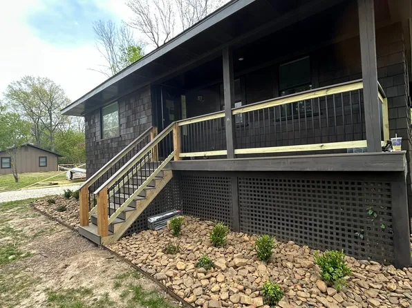 5925 W Michael Cole Dr, Fayetteville, AR 72704