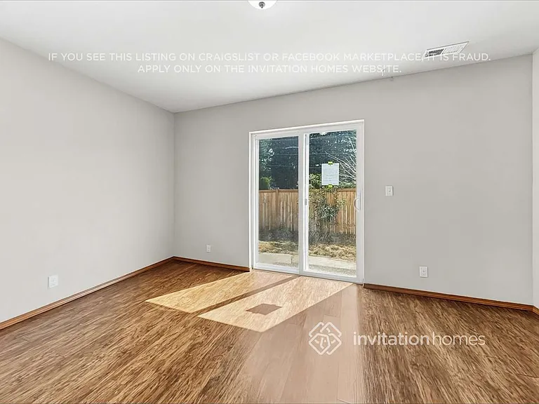 29052 215th Pl SE — Photo 8