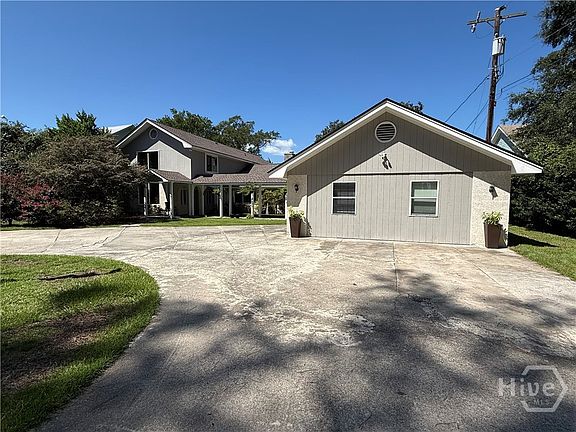 5th image of 807 Betz Creek Road