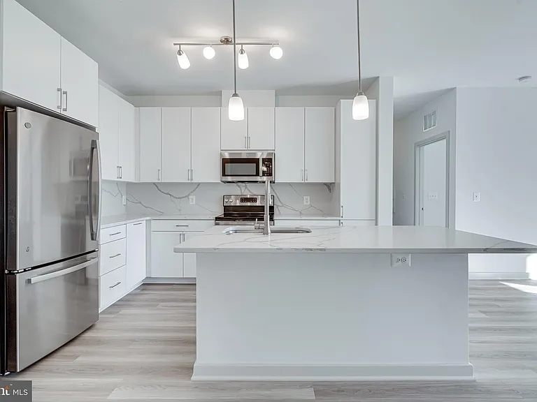 10755 Fairgrounds Dr #326 — Photo 2