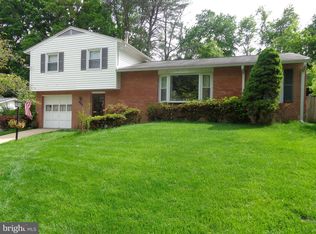 7011 Hadlow Dr, Springfield, VA 22152