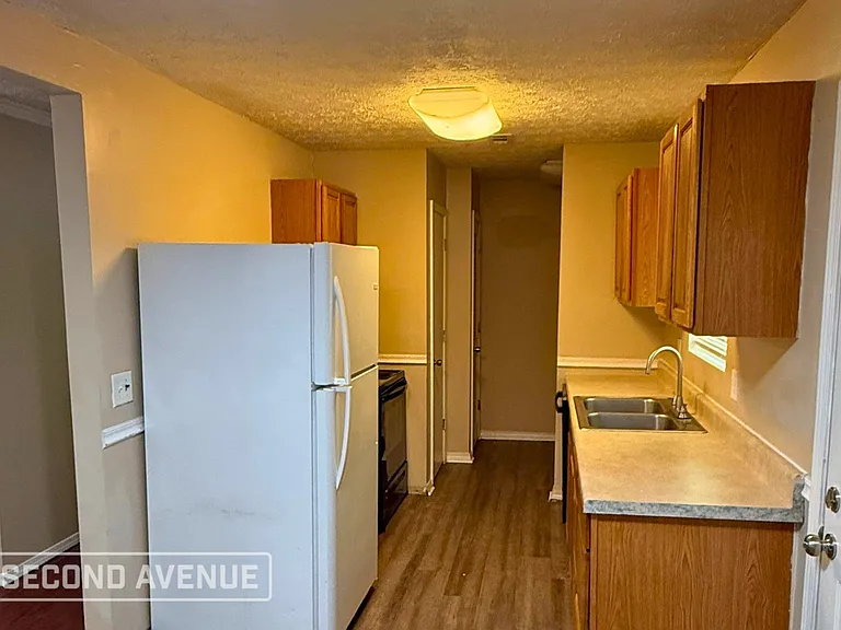 2704 Morris Majestic Rd — Photo 4