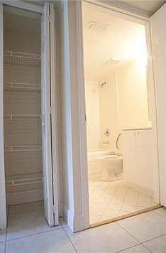 4th image of 1270 SE 26th St Unit 104
