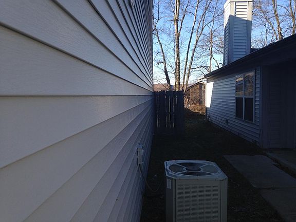 3rd image of 3906 Burningbush Dr