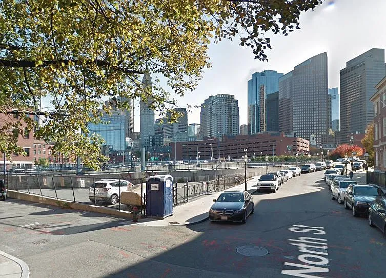 1 bed, 650 sqft, $2,400 — Photo 3