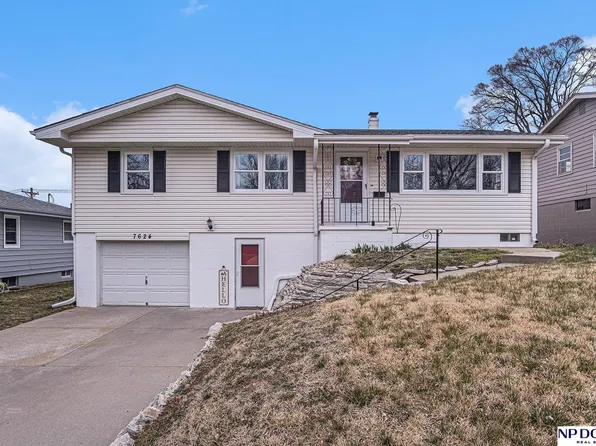 7624 Ontario St, Omaha, NE 68124