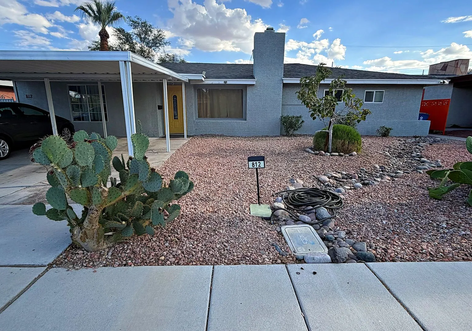 Remodeled 3-Bedroom Home Near DowntownCovered Parking, Landscaping & Pest Control Included — Photo 3
