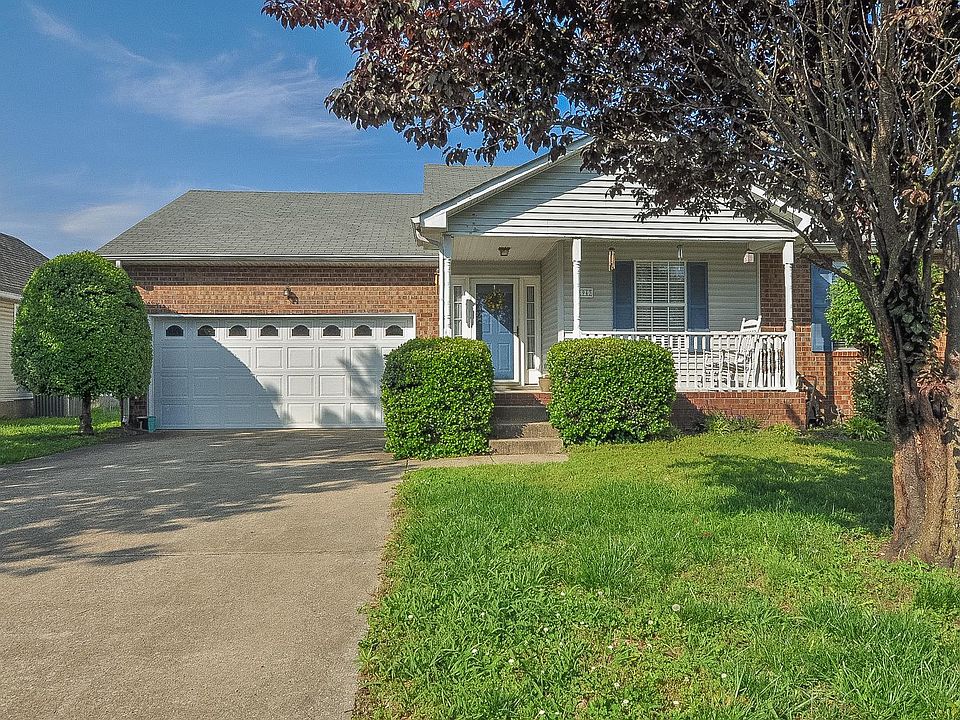 1st image of 1943 Waterford Dr