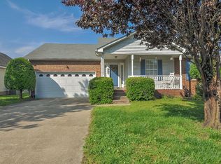 1943 Waterford Dr, Old Hickory, TN 37138