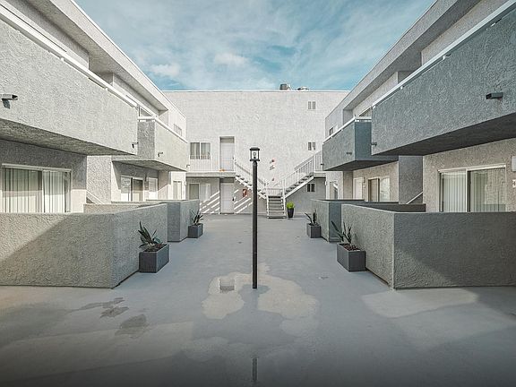 5th image of 4406 Cahuenga Blvd #103