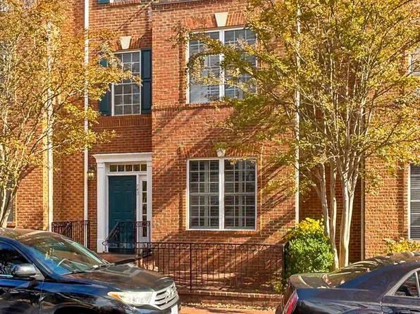 743 Vestal St, Woodbridge, VA 22191