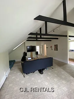 120 Upland Rd — Photo 6