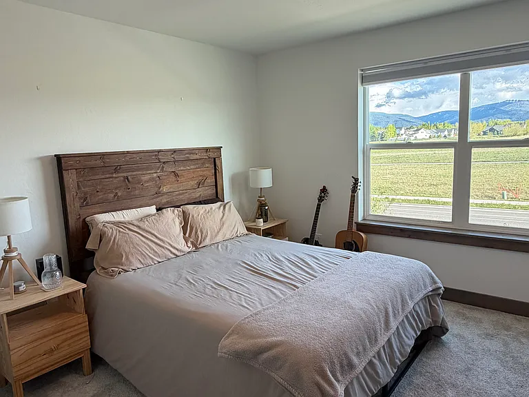 Upstairs Bedroom 1