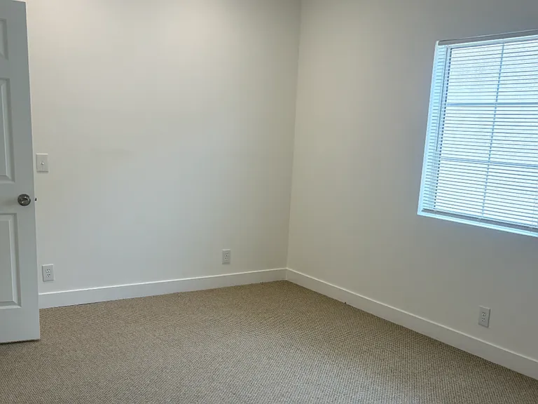 9919 Sepulveda Blvd — Photo 10