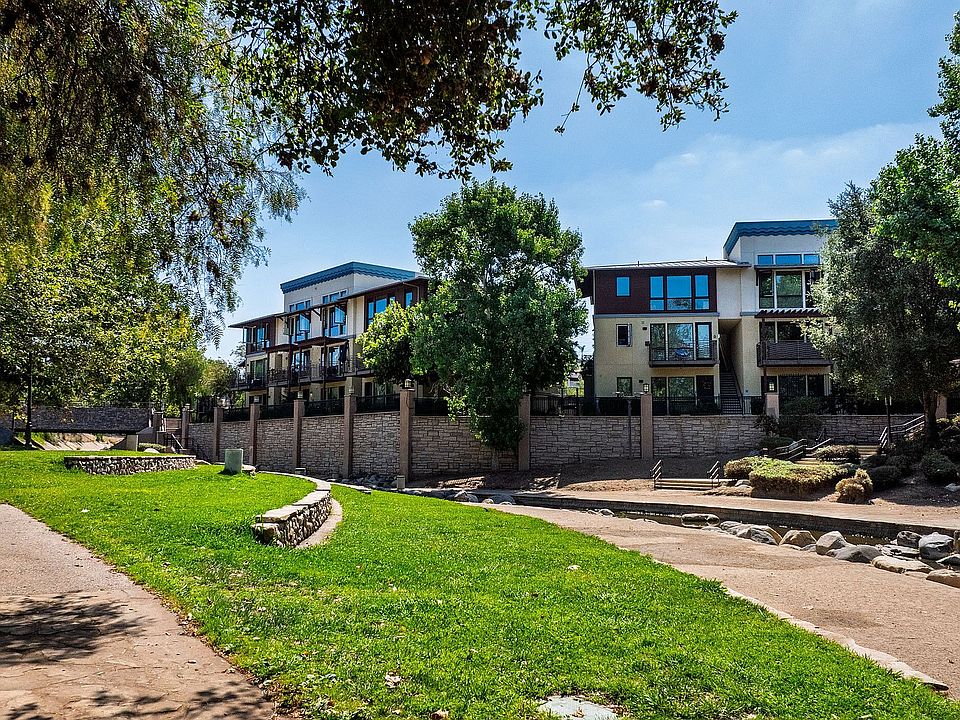 Creekside Exterior