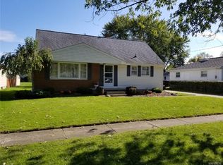 57 Homestead Dr, North Tonawanda, NY 14120